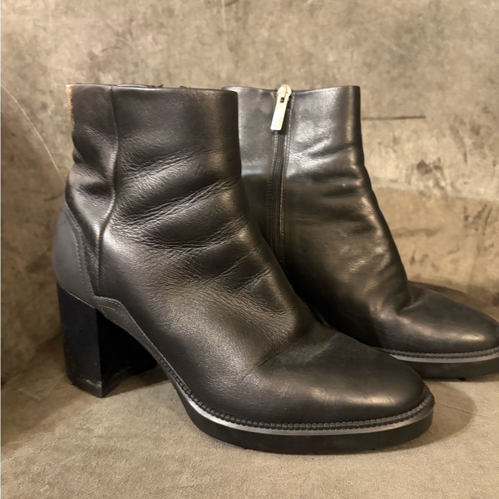 Aquatalia Black Leather Block Heel Ankle Boots